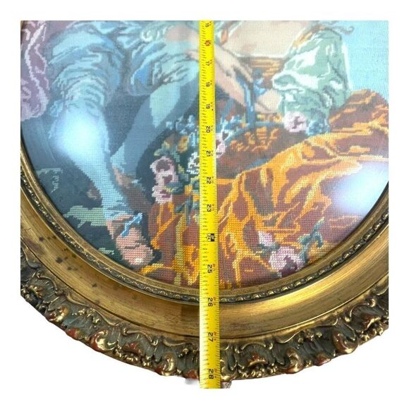 Large Courting Couple Gold Gilt Frame Needlepoint Oval Wall Hanging 24X28 VTG - Picture 8 of 8
